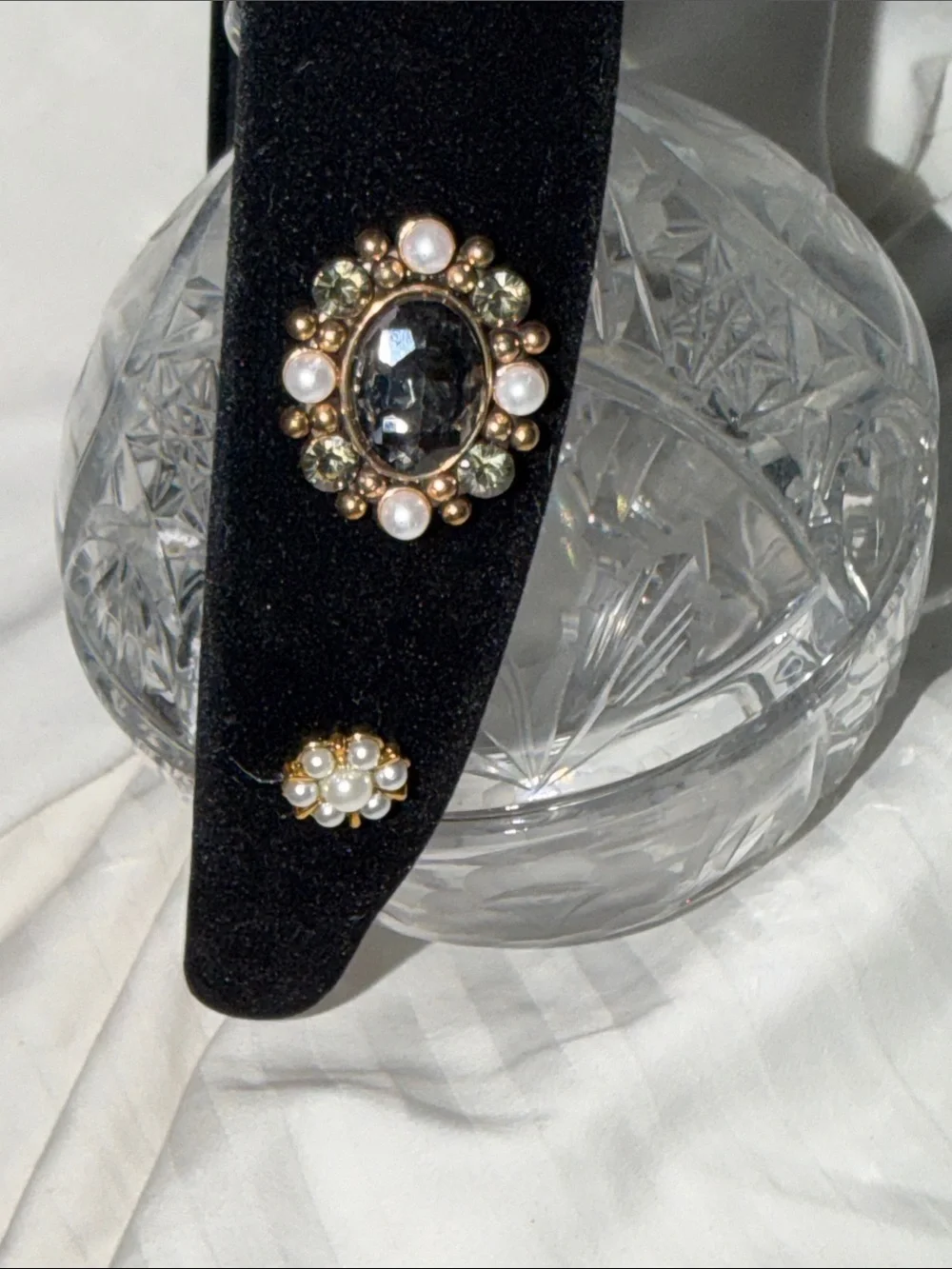 Black velvet Embellished four beautiful cameo style Crystal and pearls headband
